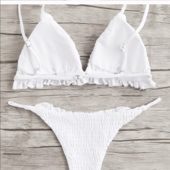 Bikini - Picture 2 of 6